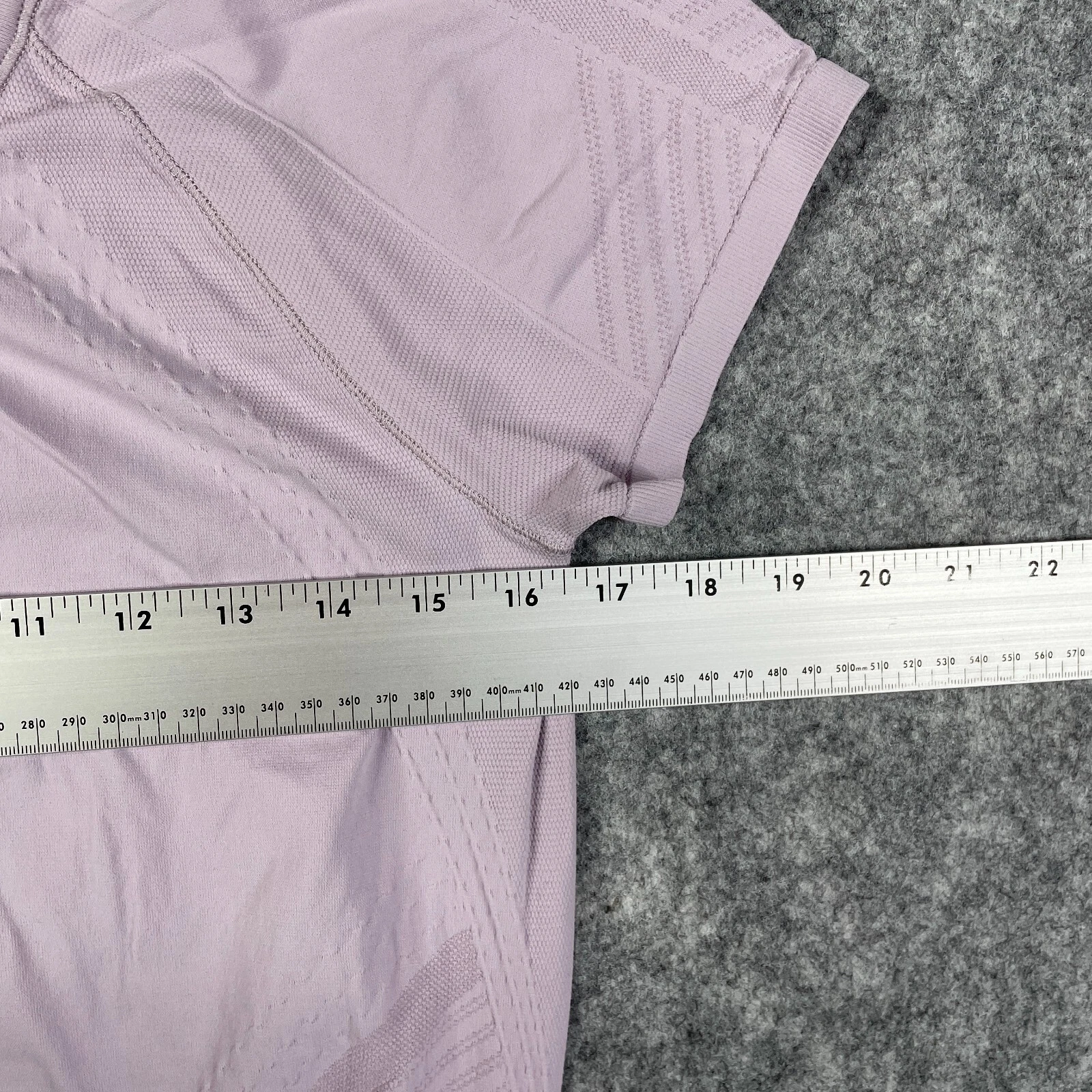 athleta crew curved hem performance athletic gym shirt