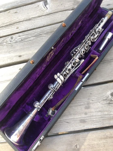 Silver King Clarinet with sterling silver goldwashed bell G2U