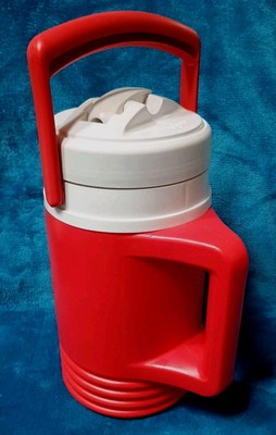 Vintage Igloo Red and White Insulated Beverage Container w/Handle 1/2 Gallon 