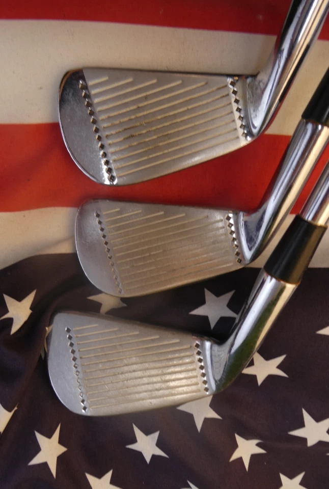 Juego de varillas de hierro Cleveland Tour Action 588P 3-PW rígido flexible de acero buen estado Foto 3 de 4