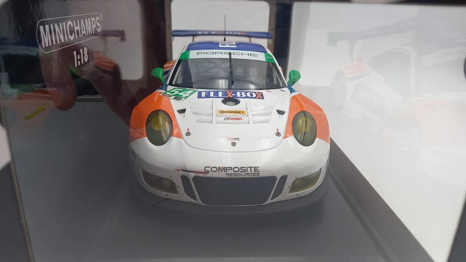 MIN155176954 Minichamps Porsche 911 GT3 R 24h Daytona 2017 1/18 - Immagine 2 di 4