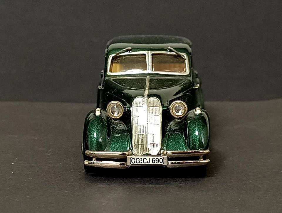 1/43 BMW 326 LIMOUSINE 1938 White Metal Green Tin Wizard - Image 4 of 4