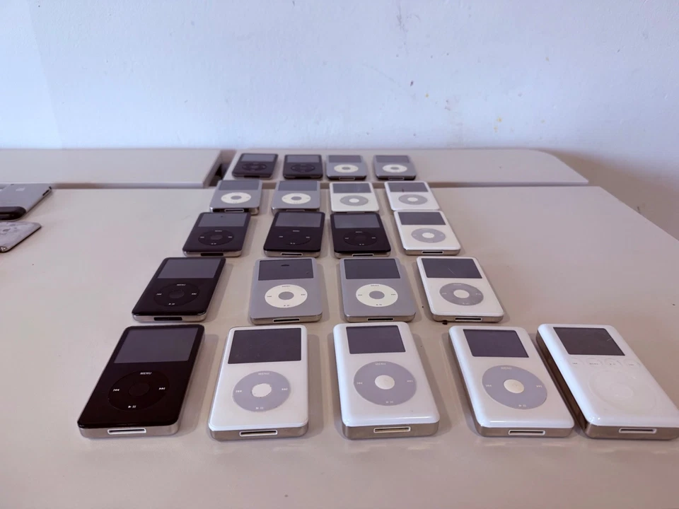Apple iPod Sammlung – 41 Geräte – iPod Classic, touch, nano, shuffle & iPhone 2G - Bild 4 von 4