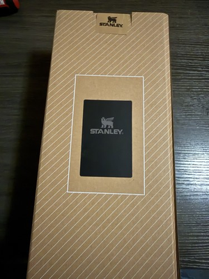 #ad *Unopened NIB* Stanley THE BLACK CHROMA QUENCHER H2.0 FLOWSTATE™ TUMBLER 40 OZ $34.00