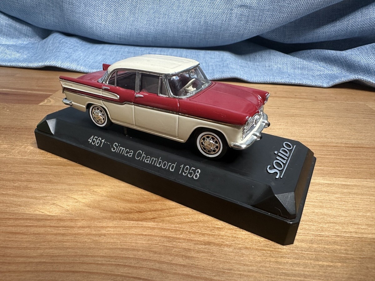 Miniature Voiture Simca Chamborg 1958 - Modèle Solido 1:43 En Métal, Couleur Rouge/crème