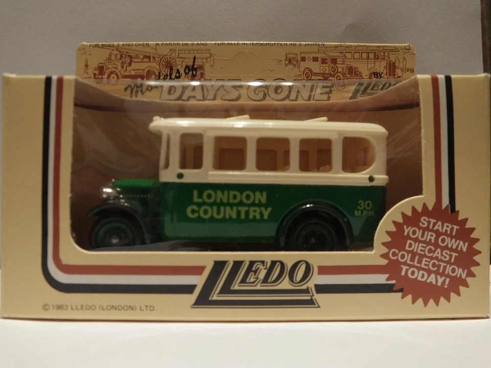 LLEDO DG10 008A 1935 DENNIS SINGLE DECK COACH - LONDON COUNTRY - Image 1 of 1