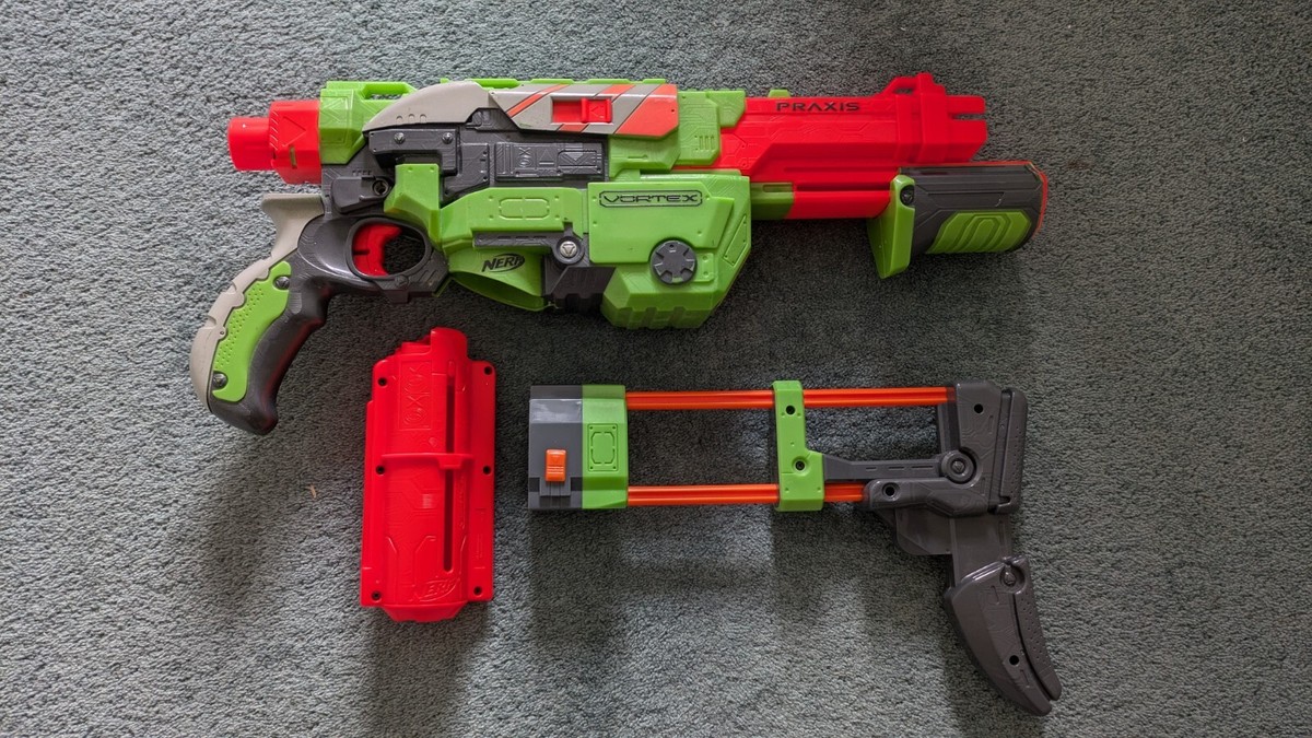 Nerf gun bundle inc N-Strike Hyperfire & Rampage guns + Vortex