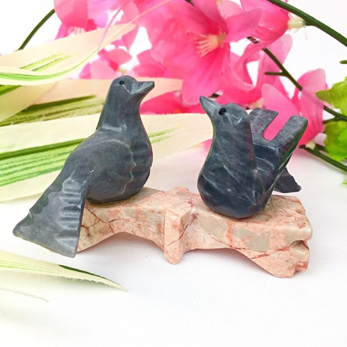 Vintage Hand Carved Onyx Stone Birds on a Branch Figurine - Picture 3 of 5