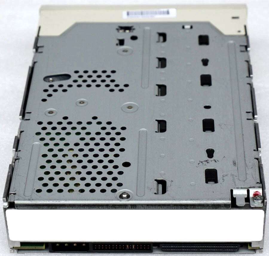 5,25" 13,3cm SCSI UW 68 PIN BANDLAUFWERK TANDBERG DATA 30/60GB SLR60 6560 M877 - Bild 3 von 3