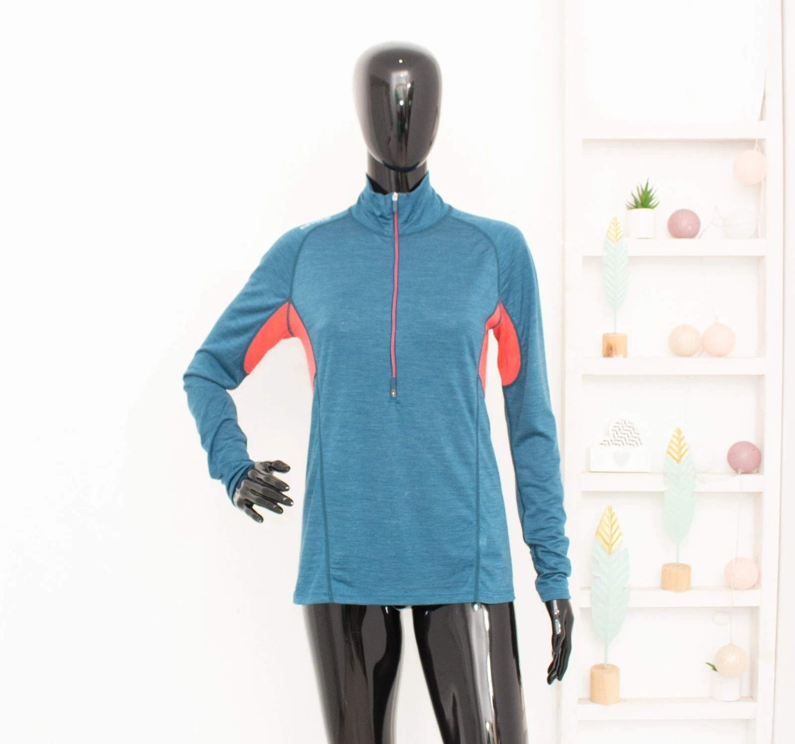 Devold 130 Merino Zip Neck Long Sleeve Thermo Base Layer Hiking 69%Wool Womens M
Opens in a new wind
