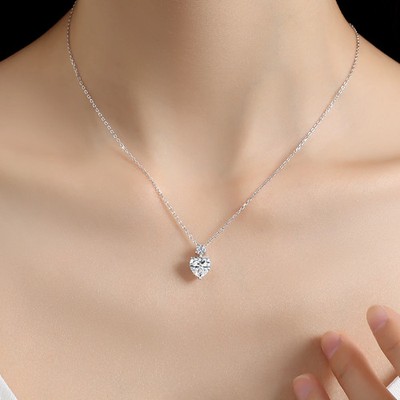 Laborgefertigter Diamant-Testpass 2,2 kt Herz & Rundschliff VVS1/D/Top