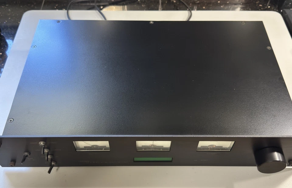 Magnum Dynalab FT-101 Analog FM Tuner - Image 3 of 4