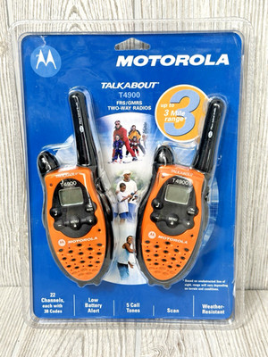 Motorola Talkabout T4900 FRS/GMRS 2 Two Way Radios Pair 3 Miles Range Pfizer NEW