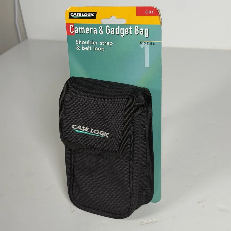 VTG Case Logic Compact Camera Bag Black w/ Shoulder Strap - New/Old Stock - Image 2 of 4