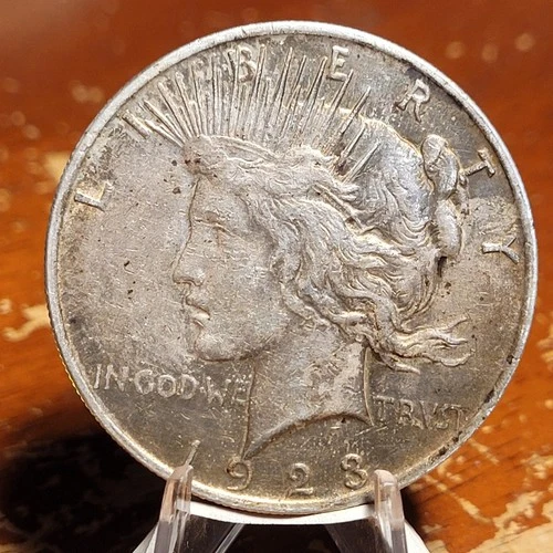 1923 P Peace Silver Dollar 90% Silver. Nice Coin