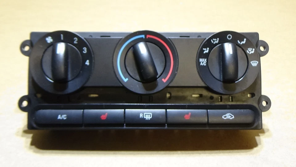 2007-2009 Ford Mustang AC Climate Control Heated Seat Switch 8R33-19980-BA - Image 4 of 4