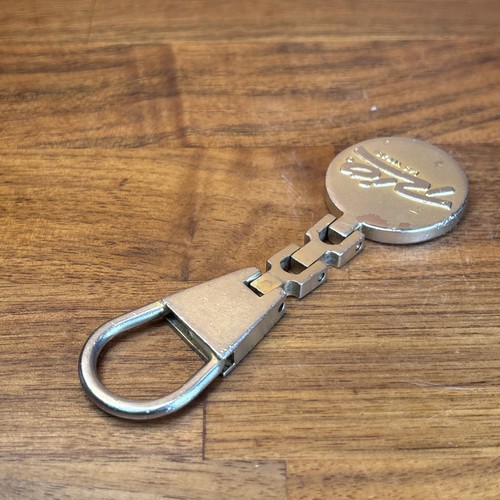 The Rio Las Vegas Metal Keychain Engraved Strong Chain Vintage 3.75” Long Poker - Picture 4 of 7