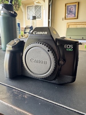 Canon EOS 630 フィルムカメラ Canon EOS 630 35mm Film Camera w/ 35-105mm Autofocus Zoom Lens [EXC]