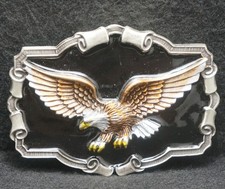XB25134 NOS VINTAGE 1983  BALD EAGLE FLYING  BIRD ANIMAL ARTWORK BELT BUCKLE