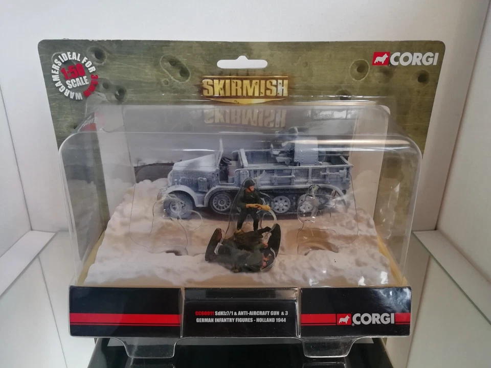 Corgi Skirmish CC60011 SdKfz7/1 & Anti-Aircraft Gun & 3 German Infantry Figures - Photo 2/4