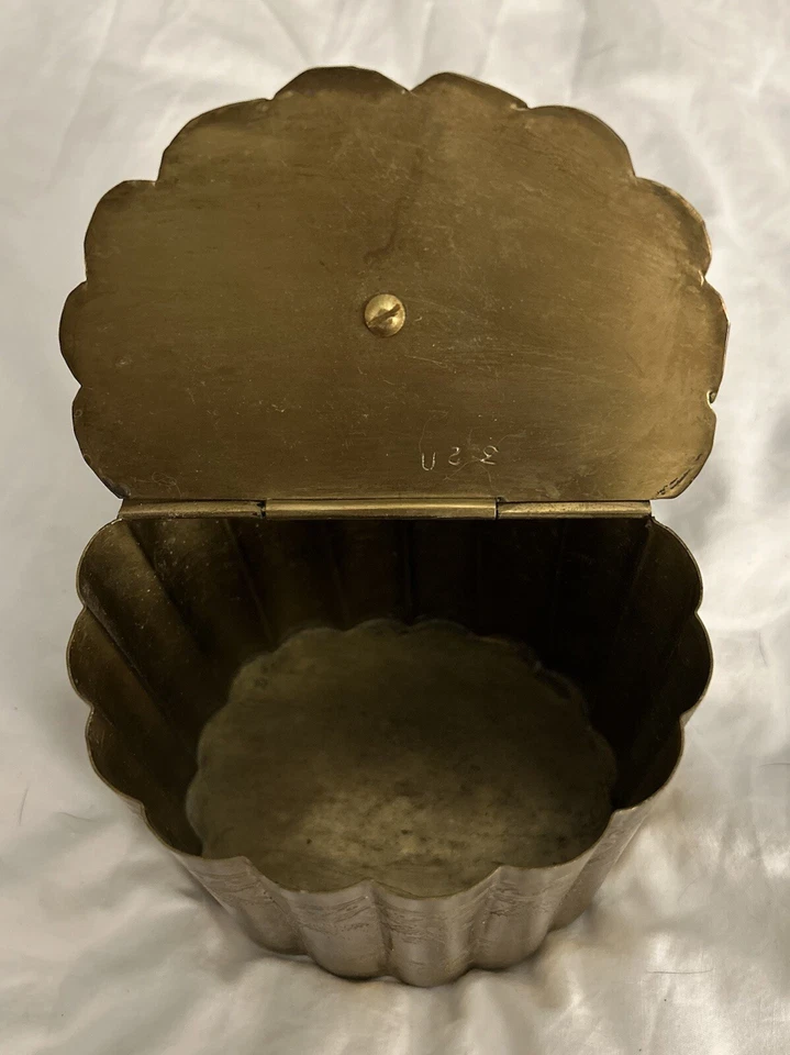 Carrito de té antiguo de latón Foto 3 de 3