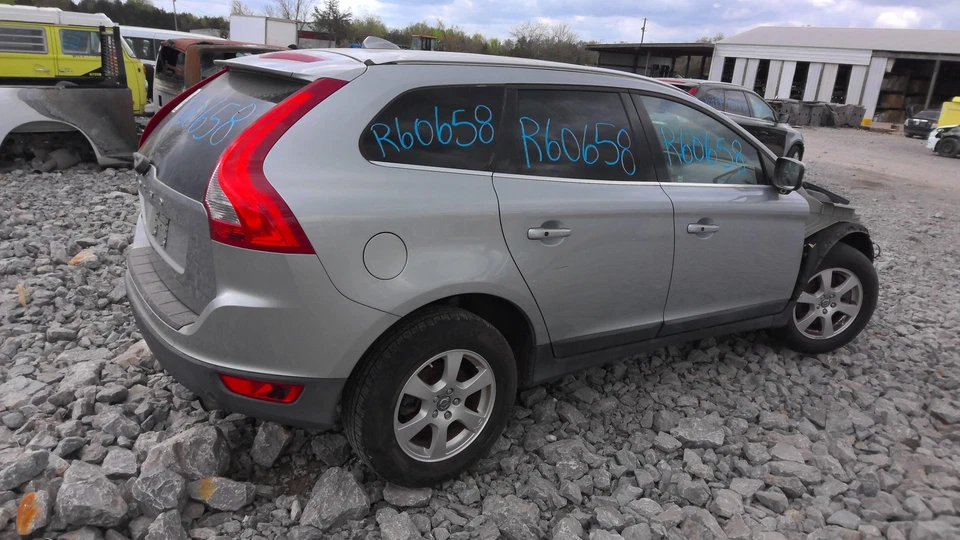 Tail Light Assembly VOLVO 60 SERIES Right 09 10 11 - Изображение 2 из 4