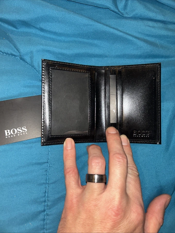 Portatarjetas billetera de cuero Hugo Boss con logotipo en relieve raro estilo ejecutivo nuevo Foto 2 de 4