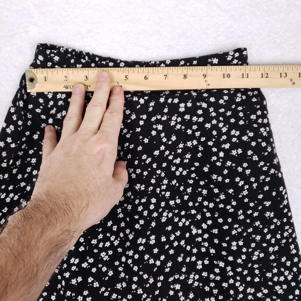 D.M Studio Midi Skirt Black White Floral Size M Cottagecore Vintage Vibes - Image 3 of 4
