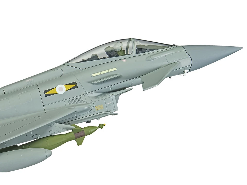 Eurofighter Typhoon FGR.4 2011 modelo fundido a presión RAF No.11 Squadron Corgi 1/48 Foto 4 de 4