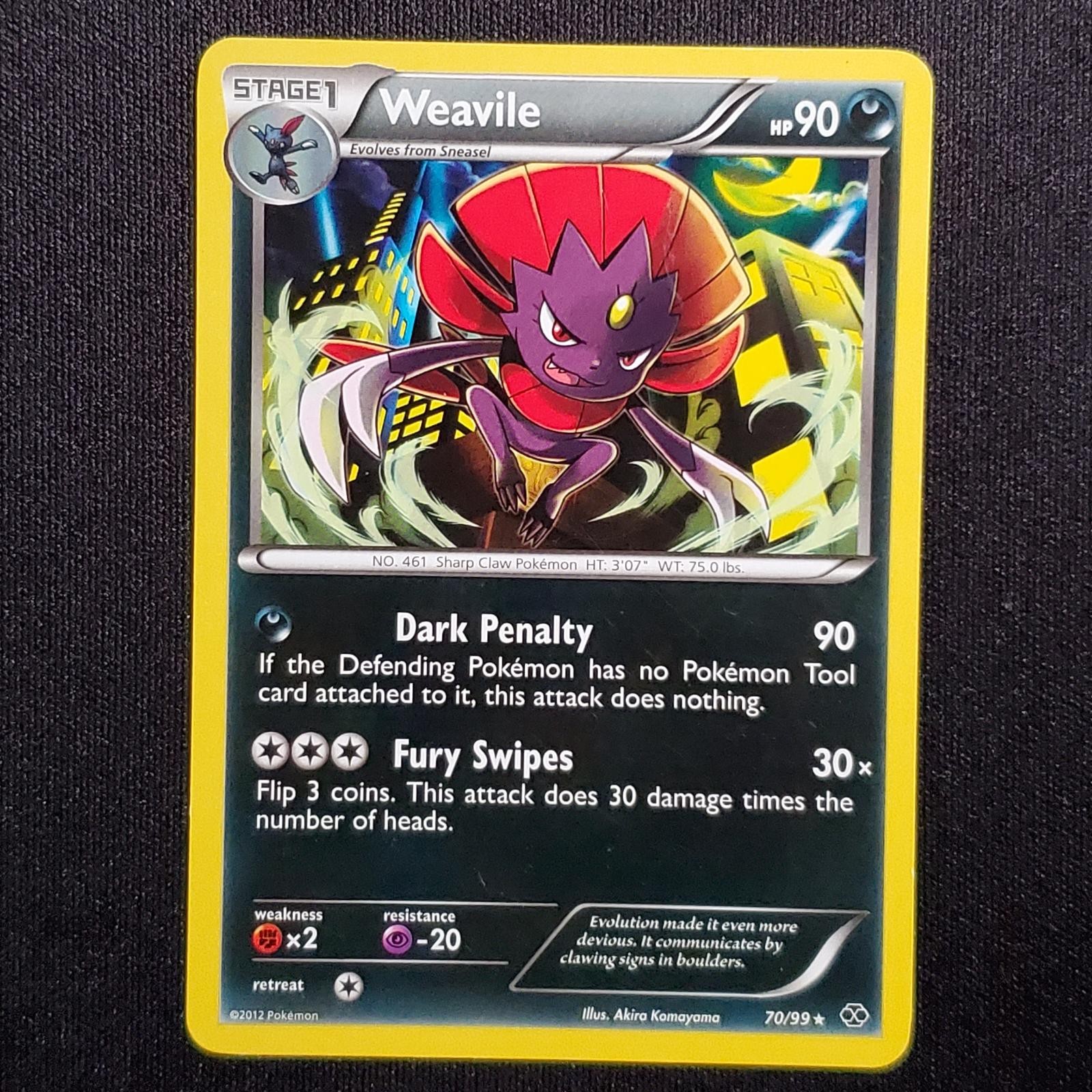 Weavile 70/99 Rare Next Destinies Pokemon Damaged