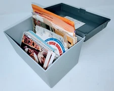 Day-Timer Storage Box Organizer W/ Collection Of VTG Cooking/ Baking Recipes 70s