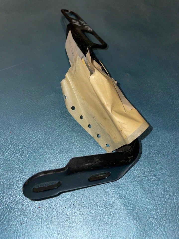 Soporte convertidor catalítico Mercedes-Benz - 203-492-07-41 - para C240 y C320 Foto 3 de 4