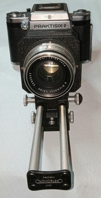 Praktisix II / Carl Zeiss Jena Biometar 80Mm F2.8 Lens / Novax Bellows / Film?