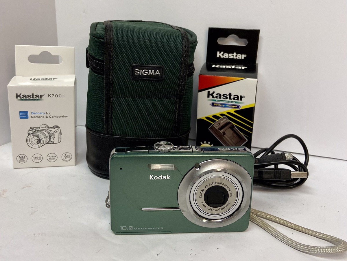 Kodak EasyShare M340 10.2MP Digital Camera 3x Zoom 2 Batts Charger