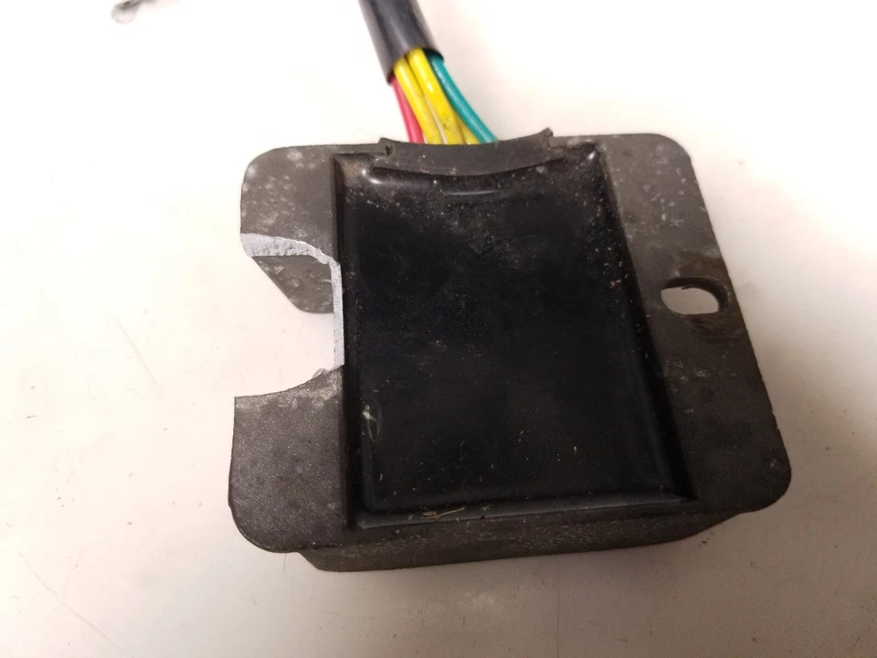 06 Hyosung GV650 Aquila Regulador de Voltaje Rectificador Envío Gratis Foto 2 de 4