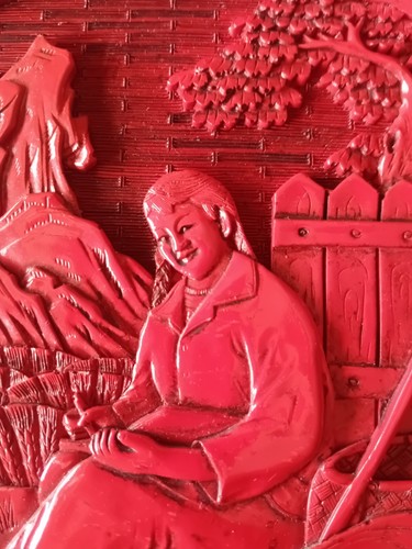 Piatto cinese laccato rosso intagliato con contadina Cina XX secolo - Foto 6 di 10