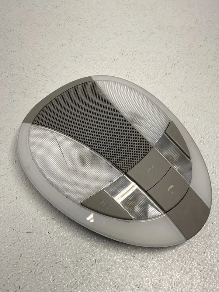 03-11 Mercedes W211 R350 CLS550 cúpula trasera marrón claro 2118207501 OEM Foto 4 de 4