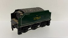 Hornby OO Gauge Southern Railway SR Class L1 1757 Steam Locomotive Tender