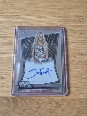 2026 Topps Chrome WWE - Sol Ruca - On Card Autogramm
