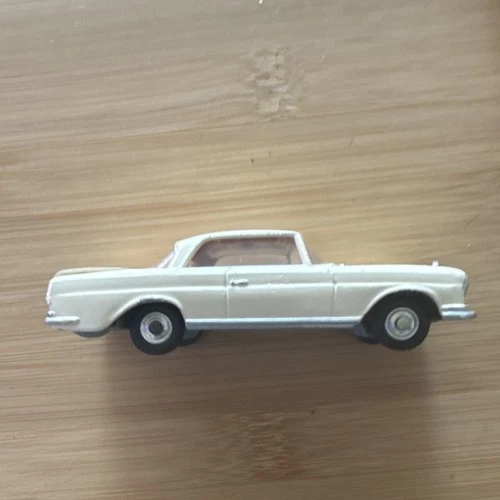 Corgi Toys Mercedes-Benz 220 SE Coupe Diecast Car White