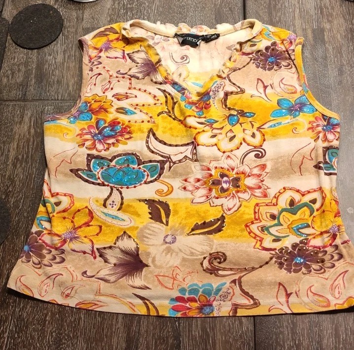 Beautiful floral print top with sequins on cream XL by Temptation