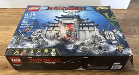 LEGO The LEGO Ninjago Movie Temple of The Ultimate Ultimate Weapon 2017 (70617)
