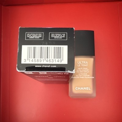 CHANEL Ultra Le Teint Full Coverage Matte Oil-Free Foundation B20