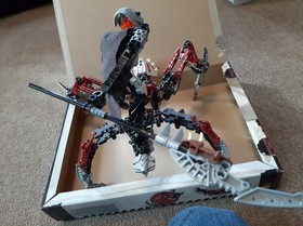 LEGO Bionicle #8764 - Vezon & Fenrakk - Complete w/ Working Lights (no manual)