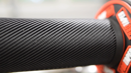 Suzuki YELLOW ProTaper 7/8" Dirt Bike Grips - RM65 RM85 RMZ250 RMZ450 DRZ650 - Video 1 of 1