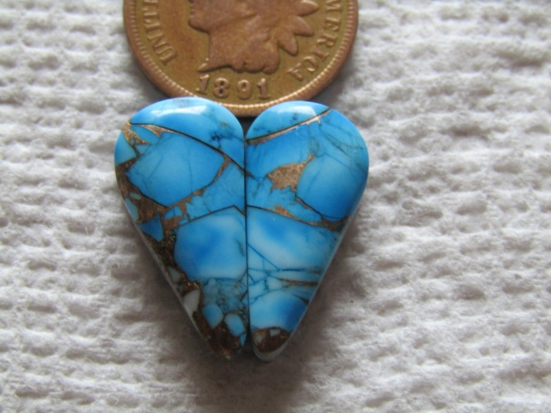 2 Blue Dahlia Cabs 14 carats Matching set Cabochons