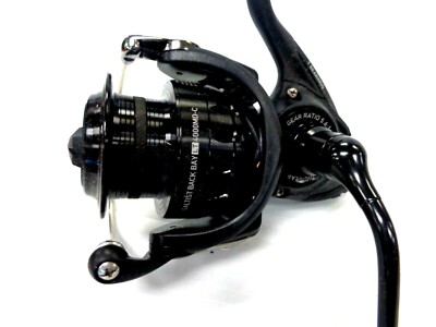Daiwa Saltist Back Bay Spinning Reel Daiwa Saltist Back Bay Spinning Reel