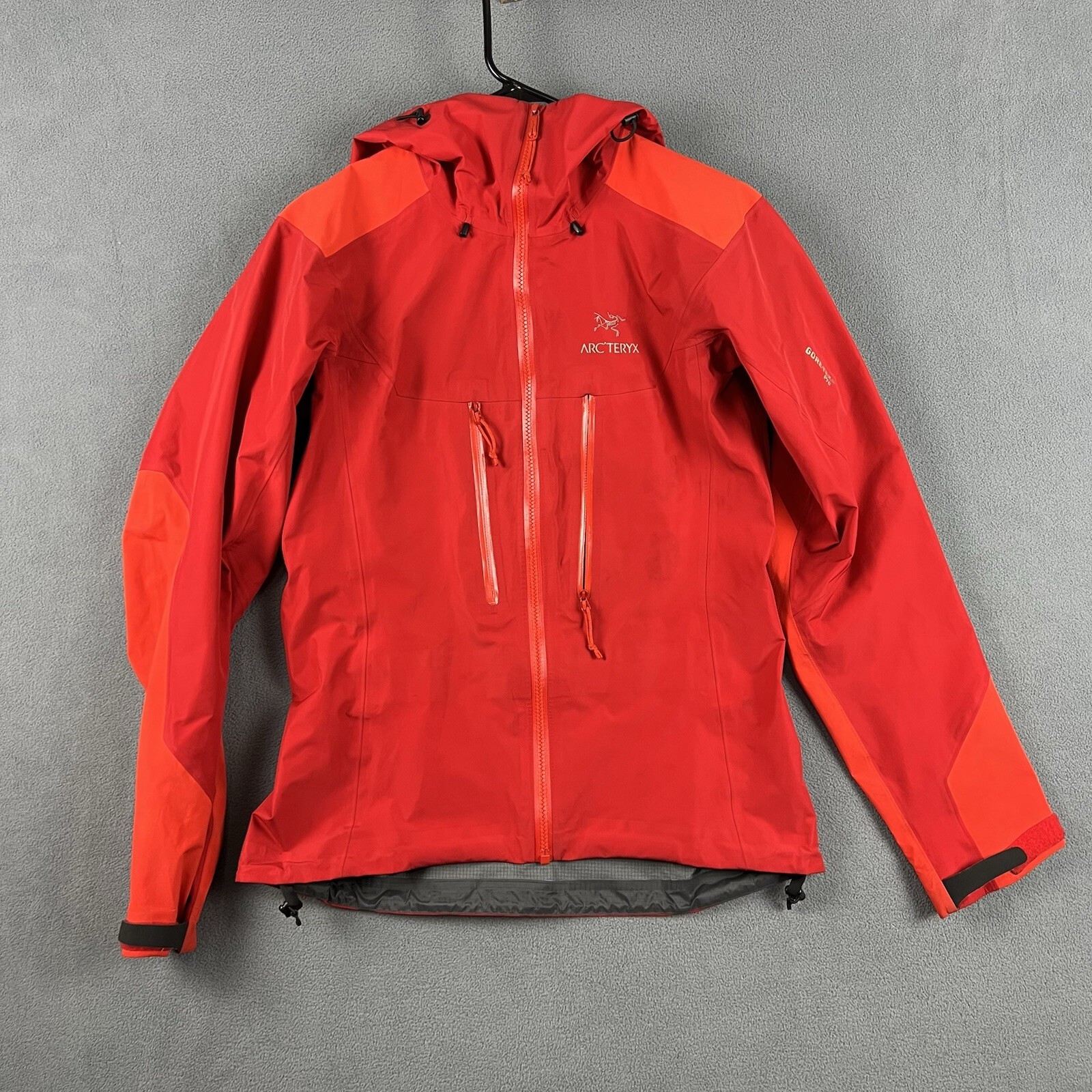 Chaqueta Arcteryx Mujer Pequeña Roja Alpha AR Gore-Tex Cremallera Completa Exterior Senderismo