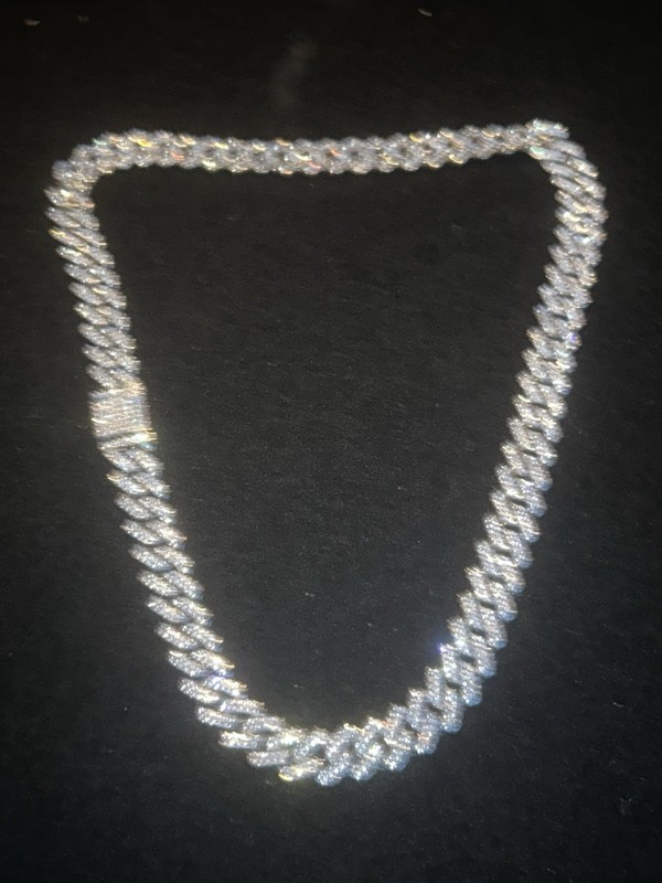GRA Certified VVS Moissanite 15mm 24in Cuban Chain