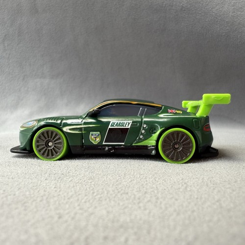 Seltene 2015 Disney Pixar Cars 2 Karnevalstasse Nigel Gearsley Mattel - Bild 4 von 15